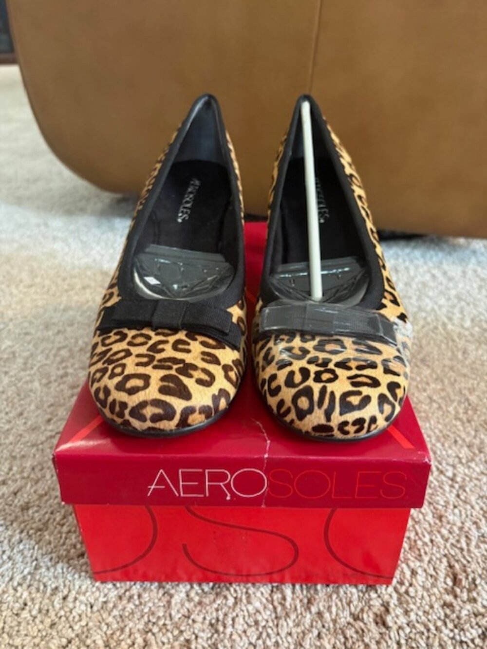 NEW Aerosoles Women’s Shoes Heelrest Pumps Leopard Print Bow Comfort. Sz. 8-1/2